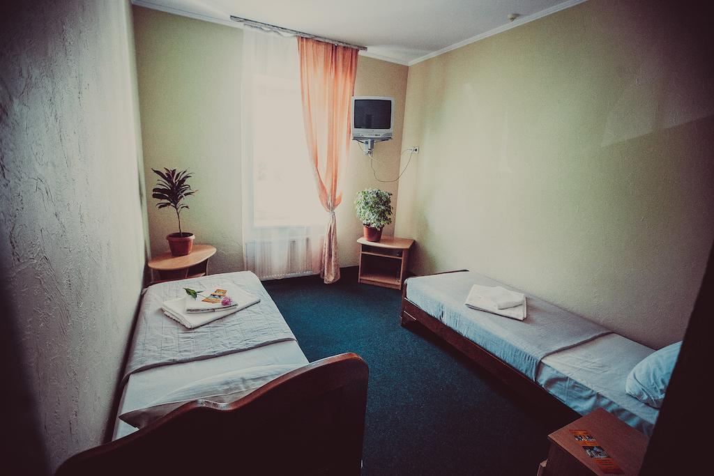 Formula 1 Motel Ivano-Frankivsk Room photo